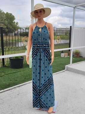 Dress Barn Size 14 Blue Geometric Halter Maxi Dress Style 614